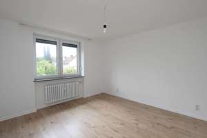 Modernisierte 3-ZKB-Wohnung mit Balkon, EBK und Garage in Kassel-Kirchditmold – 34130 Kirchditmold, Kassel – Vorschaubild 8