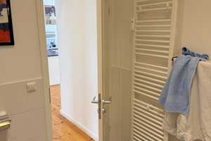 Sonne, Ruhe und Vollausstattung, mit zwei Balkonen und Gemeinschaftsgarten! – Rigaer Straße 17, 10247 Berlin – Vorschaubild 34