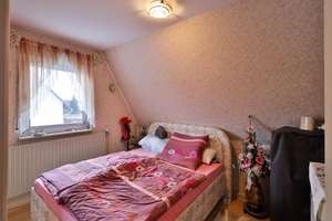 Kleine Doppelhaushälfte auf großem Grundstück in Gebersdorf – Die vollständige Adresse der Immobilie erhältst du vom Anbieter., 90449 Gebersdorf, Nürnberg – Vorschaubild 13