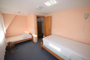 RESERVIERT - Leer - zentrale Lage - Gepflegtes Wohnhaus mit Wintergarten und großer Garage – Die vollständige Adresse der Immobilie erhältst du vom Anbieter., 26789 Leer (Ostfriesland) – Vorschaubild 12