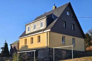 Gepflegtes Zweifamilienhaus in zentraler, ruhiger Lage im Kurort Seiffen – Die vollständige Adresse der Immobilie erhältst du vom Anbieter., 9548 Seiffen/Erzgebirge – Vorschaubild 1