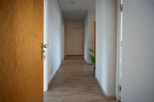 Für zwei Parteien oder die große Familie – Zweifamilienhaus in Saarbrücken-Eschberg – Die vollständige Adresse der Immobilie erhältst du vom Anbieter., 66121 Eschberg, Saarbrücken – Vorschaubild 19