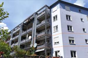 Modernisierte 3-Zimmer-Wohnung mit Balkon & Aufzug in gefragter Lage – Die vollständige Adresse der Immobilie erhältst du vom Anbieter., 70190 Ostheim, Stuttgart – Vorschaubild 2
