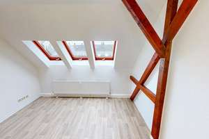 Charmante Dachgeschosswohnung mit großem Wohn-/Essbereich – Zwickauer Str. 178, 9116 Schönau, Chemnitz – Vorschaubild 4