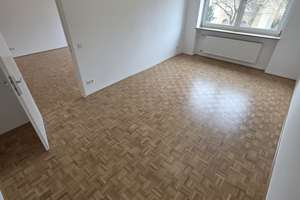 Erstbezug nach Sanierung: helle, ruhige 2-Zimmer Wohnung mit Balkon, in Schwabing - Alte Heide – Garchinger Str. 26, 80805 Alte Heide-Hirschau, München – Vorschaubild 7