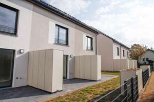 Stilvolles Neubau-Miethaus mit Terrasse und Einbauküche in ruhiger Lage
