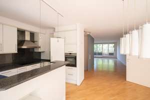 Df.-Grafenberg: Attraktive Terrassen-Wohnung