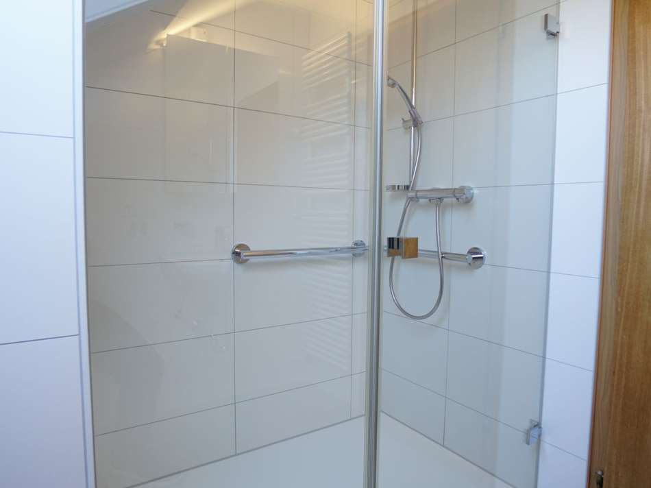 Renoviertes Bad mit Dusche