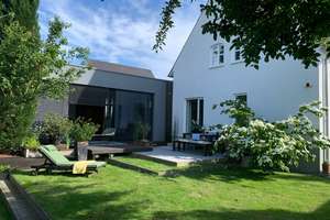 Zeitlose Eleganz in Bestlage: Ensembleschutz-Immobilie mit modernem Anbau – Die vollständige Adresse der Immobilie erhältst du vom Anbieter., 93051 Kumpfmühl-Ziegetsdorf-Neuprüll, Regensburg – Vorschaubild 5