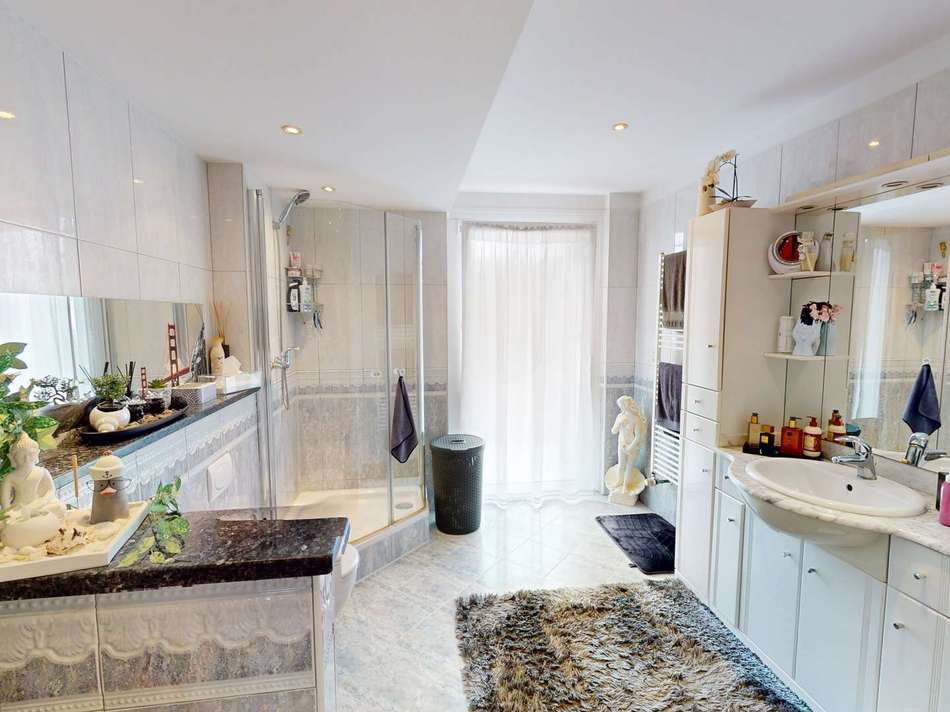 F8qAfJaA2WgEFUfebkRcaMaq-big 1