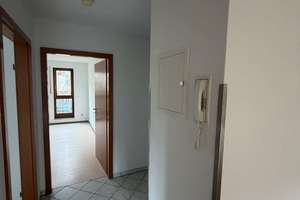 Großzügige Hochparterrewohnung mit Rundum-Terrasse – Schaffstallstraße 15, 72762 Reutlingen-Mitte, Reutlingen – Vorschaubild 8