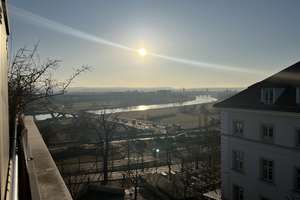 2-Raumwohnung mit Dachterrasse in exklusiver Lage mit Blick auf die Elbe und Altstadt