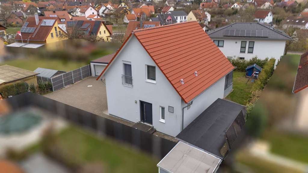 Immobilie in Litzendorf - Baujahr 2016! Energieeffizientes Einfamilienhaus mit hochwertiger Ausstattung - Bild 3
