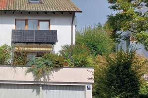 Bad Kissingen 147 qm DHH mit Doppelgarage ruhige sonnige Lage – Die vollständige Adresse der Immobilie erhältst du vom Anbieter., 97688 Bad Kissingen – Vorschaubild 1