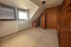 Wohnhaus mit Ladenlokal, Garagen und Lagerhalle – Die vollständige Adresse der Immobilie erhältst du vom Anbieter., 52355 Gürzenich, Düren – Vorschaubild 23