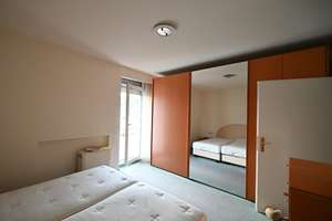 Klassischer Wohnkomfort mit Panorama – Die vollständige Adresse der Immobilie erhältst du vom Anbieter., 57074 Siegen, Siegen – Vorschaubild 12