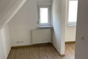 Einfamilienhaus + Garage mit 5 Zimmern in Stuttgart Untertürkheim – Die vollständige Adresse der Immobilie erhältst du vom Anbieter., 70327 Untertürkheim (Ortsteil), Stuttgart – Vorschaubild 6