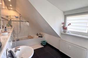 Hofheim-Diedenbergen - Gemütliche 3-Zimmer-Wohnung mit EBK und Dachterrasse ! – Turnerweg x, 65719 Hofheim am Taunus – Vorschaubild 10