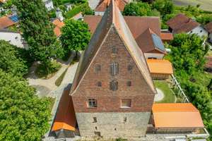 Einmalige Chance: Außergewöhnliche Dachgeschosswohnung im Hofmark-Schloss - Keine Käuferprovision! – Die vollständige Adresse der Immobilie erhältst du vom Anbieter., 84375 Kirchdorf am Inn – Vorschaubild 4
