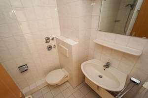 Bezugsfrei! Renovierte 1,5-Zimmer-Wohnung! – Troppauer Straße 19, 1279 Laubegast, Dresden – Vorschaubild 9