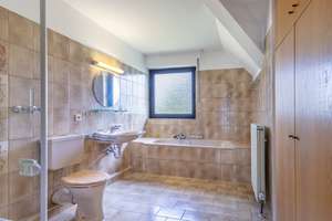 Property thumbnail 10