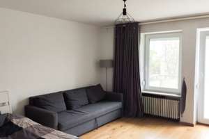 Alltagstaugliche Wohnung in München – Meggendorferstraße 22, 80992 Alt-Moosach, München – Vorschaubild 1