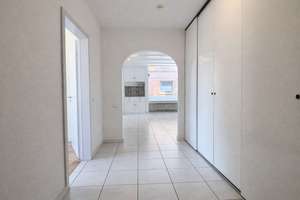 Maisonettewohnung (rd. 230 m²) in Bestlage von Essen - Stadtwald: eigener Garten, Balkon & Kamin – Die vollständige Adresse der Immobilie erhältst du vom Anbieter., 45134 Stadtwald, Essen – Vorschaubild 3