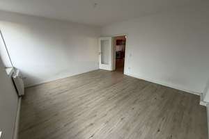 ⭐🏠3erWG-GEEINGNET-Gepflegte Wohnung mit Laminat,2 Bädern, Wohnküche, Duschbad & Balkon⭐🏠 – 44145 Borsigplatz, Dortmund – Vorschaubild 2