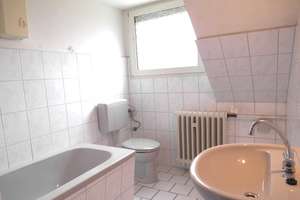 Gemütliche 3-Zimmer-Dachgeschosswohnung mit Sonnenterrasse in ruhiger Lage von Köln-Dellbrück! – Kräuterweg 12, 51069 Dellbrück, Köln – Vorschaubild 12