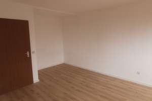 Helle 1-Zimmer Wohnung mit Balkon im 2. OG in Homburg – Steinhübel 14, 66424 Homburg – Vorschaubild 2