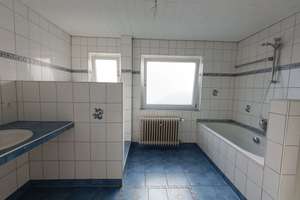 Traum vom großzügigem Wohnen mit Garten: Mehrfamilienhaus mit 4 Garagen, 3 Bädern, Werkstatt+ Sauna – Die vollständige Adresse der Immobilie erhältst du vom Anbieter., 75210 Keltern – Vorschaubild 26