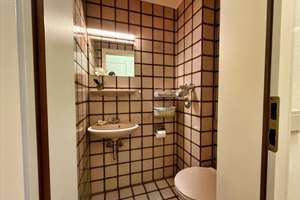 Property thumbnail 11