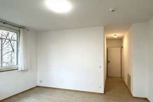 2-Zimmer Wohnung mit Balkon & Blick ins Grüne – Die vollständige Adresse der Immobilie erhältst du vom Anbieter., 81379 Obersendling, München – Vorschaubild 2