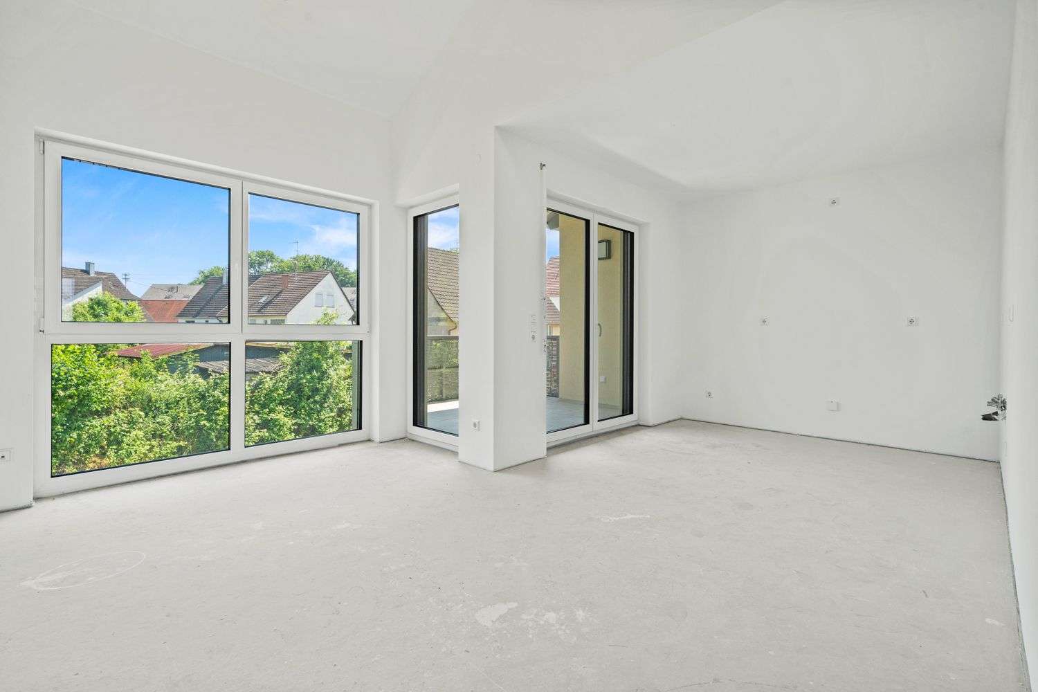 Immobilie in Achstetten - Lichtdurchflutete 2,5-Zi.-Maisonette mit Balkon in Achstetten – modern & energieeffizient - Bild 3