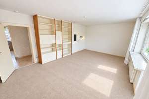 Große Wohnung mit Hauscharakter in ruhiger Lage m. Balkon, Keller und Garage (RÖMBKE IMMOBILIEN KG) – 24539 Brachenfeld-Ruthenberg, Neumünster – Vorschaubild 4