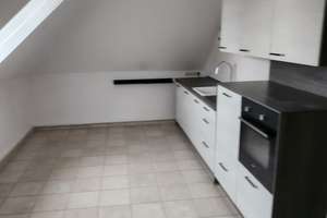 Schöne Altbau Dachgeschoss Wohnung zu vermieten  – Hubertusstr 4, 65203 Biebrich, Wiesbaden – Vorschaubild 1