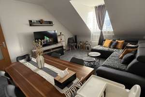 Helle 3-Zimmer-Dachgeschosswohnung (66 m²) in ruhiger Lage – Mönchengladbach – Reyerhütter Straße 98, 41065 Hardterbroich-Pesch, Mönchengladbach – Vorschaubild 2