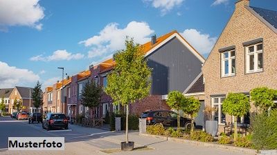 Reihenmittelhaus nebst Terrasse und Garten