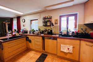Tolles Haus mit Einliegerwohnung für Naturliebhaber!
Grundstück mit Bach !
Mehrgenerationenhaus – Die vollständige Adresse der Immobilie erhältst du vom Anbieter., 79410 Badenweiler – Vorschaubild 10