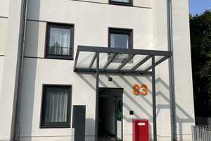 Schickes, voll möbliertes Apartment  – Heinrichstraße 83, 40239 Düsseldorf – Vorschaubild 1