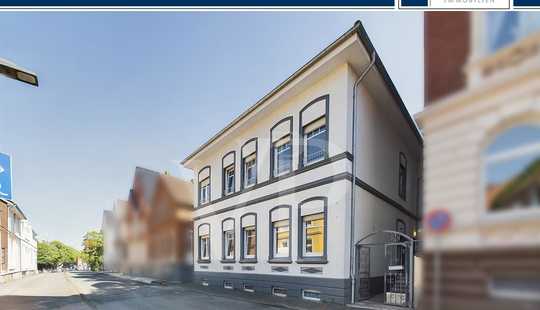 Bild von Wohnen - Arbeiten – Entspannen: Zweifamilienhaus mit vielfältigen Nutzungsmöglichkeiten und Garten