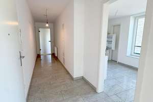 Helle Vier-Zimmer-Wohnung mit Küche, Stellplatz und Loggia am Stadtwerder – Die vollständige Adresse der Immobilie erhältst du vom Anbieter., 28199 Alte Neustadt, Bremen – Vorschaubild 6