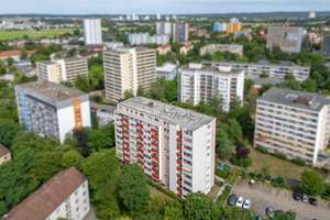 Vermietete 4 Zi Wohnung mit Balkon, Aufzug und Garage in Erlangen – Die vollständige Adresse der Immobilie erhältst du vom Anbieter., 91058 Schönfeld, Erlangen – Vorschaubild 15