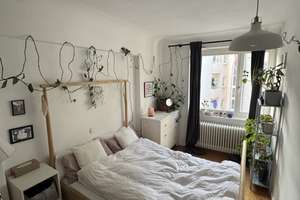 Stuttgart-Süd: Helle 3-Zimmer-Wohnung mit Balkon – Burgstallstraße 8, 70199 Heslach, Stuttgart – Vorschaubild 2