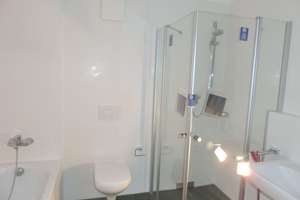 Helle 3 Zimmer Wohnung im EG in KfW 70 Haus – Wallbergstr 7, 85570 Markt Schwaben – Vorschaubild 4