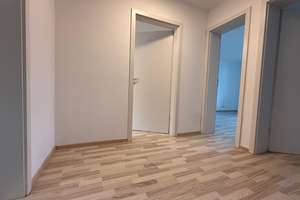 Helles Reihenmittelhaus, gute Lage, 6 Zi, 1 Garage, 90455 N-Stadtteil Worzeldorf – Die vollständige Adresse der Immobilie erhältst du vom Anbieter., 90455 Kornburg, Worzeldorf, Nürnberg – Vorschaubild 13