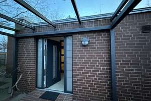 Ihr neues Zuhause in Isernhagen-Süd mit 2 Garagen und Carport – Die vollständige Adresse der Immobilie erhältst du vom Anbieter., 30657 Isernhagen-Süd, Hannover – Vorschaubild 4