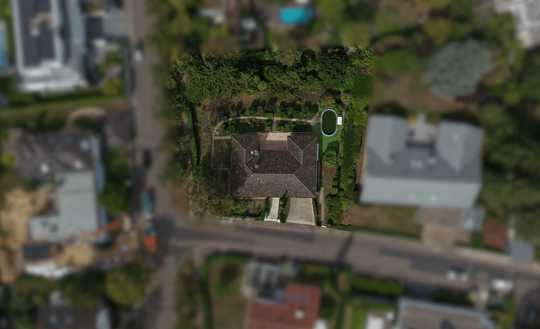 Stilvolle Villa mit schönem Garten in bester Wohnlage!