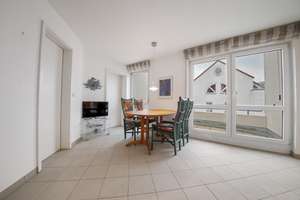 3 Zimmer-Wohnung in Riedenberg- Ruhige, grüne Lage, 2 Balkone & Tiefgarage und Einbauküche inklusive – 70619 Riedenberg, Stuttgart – Vorschaubild 6