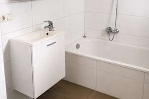 Modernes Apartment mit Garten, EBK, Terrasse & Blick ins Grüne – Kriegshaber Str.  44, 86156 Kriegshaber, Augsburg – Vorschaubild 6